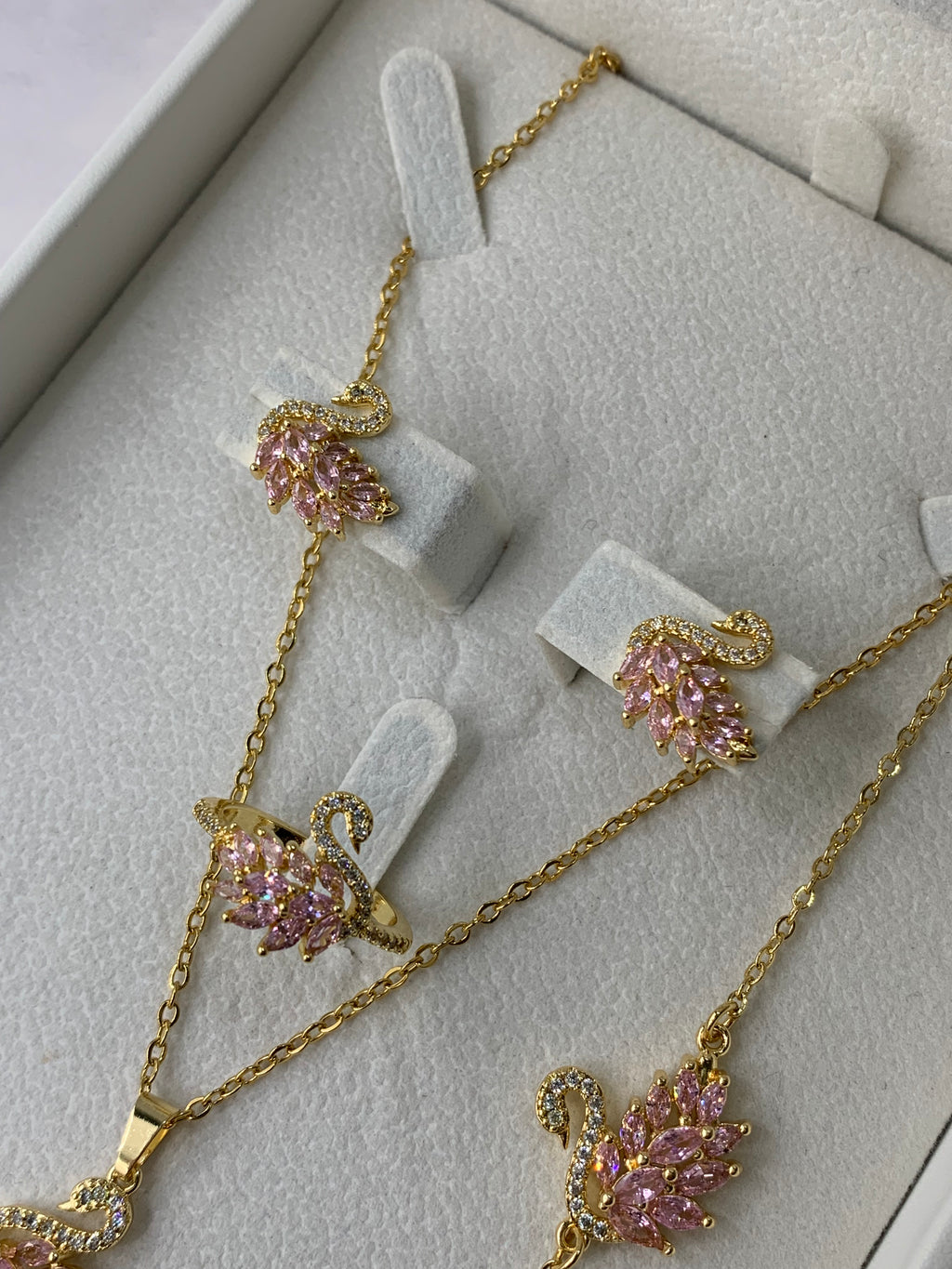 Parure Swan 4 psc